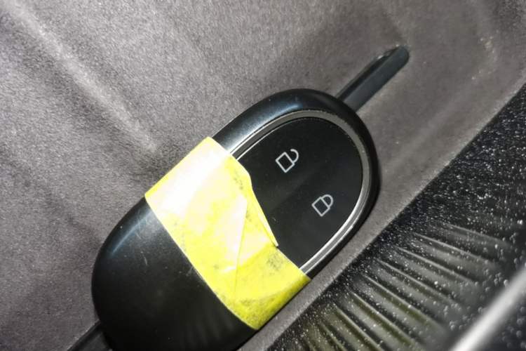 Used Nio ET5T 2025 75 kWh Touring Vehicle Key