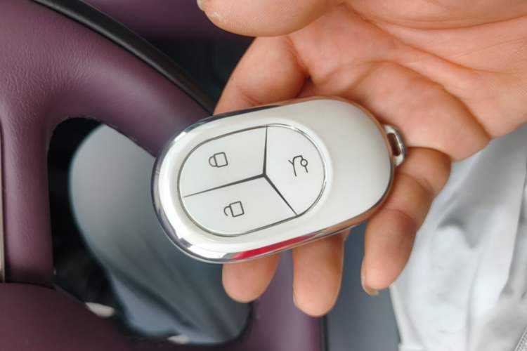 Used Nio ET5T 2025 75 kWh Touring Vehicle Key