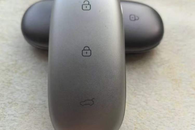 Used Nio ET5T 2025 75 kWh Touring Vehicle Key