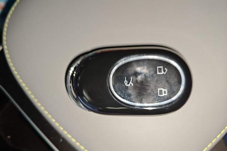 Used Nio ET5T 2025 Model Champion Commemorative Edition, 75kWh Touring Vehicle Key