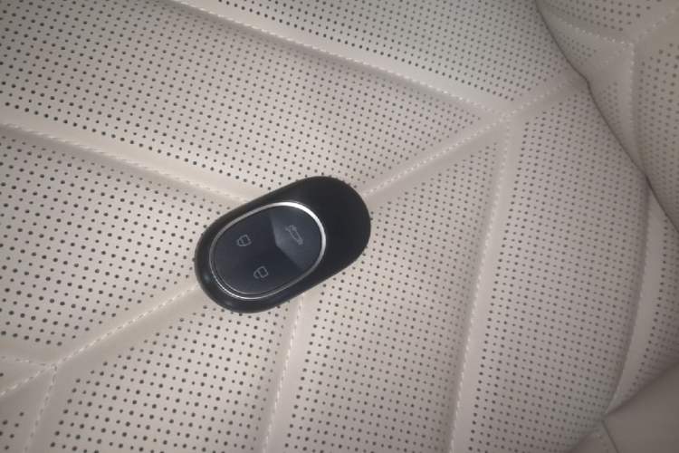 Used Nio ET5T 2025 75 kWh Touring Vehicle Key