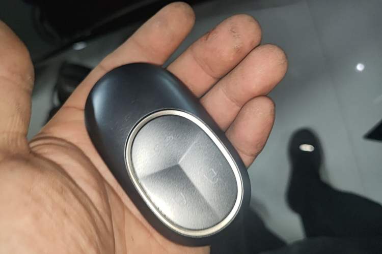 Used Nio ET5T 2025 75 kWh Touring Vehicle Key