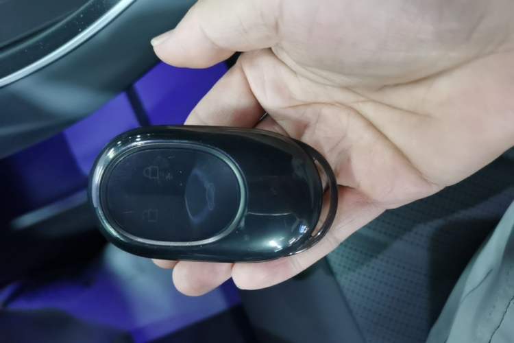 Used Nio ET5T 2025 75 kWh Touring Vehicle Key