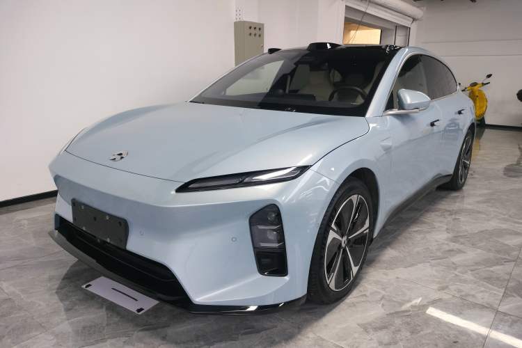 Nio ET5T 2025 75 kWh Touring