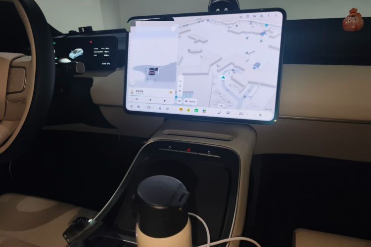 Used Nio ET5T 2025 75 kWh Touring Audio And AC Panel