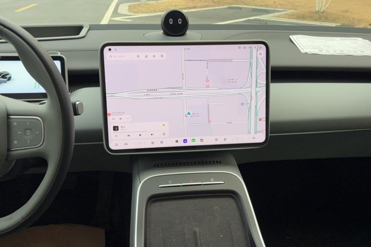 Used Nio ET5T 2025 75 kWh Touring Audio And AC Panel