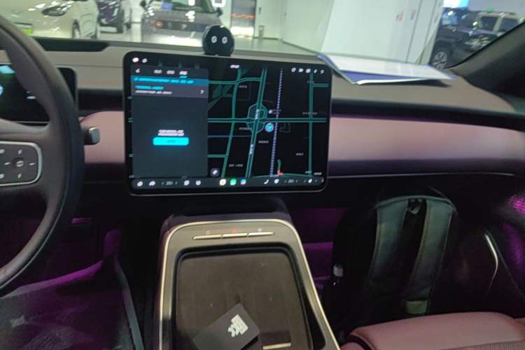 Used Nio ET5T 2025 75 kWh Touring Audio And AC Panel