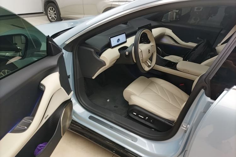 Used Nio ET5T 2025 75 kWh Touring Driver Seat