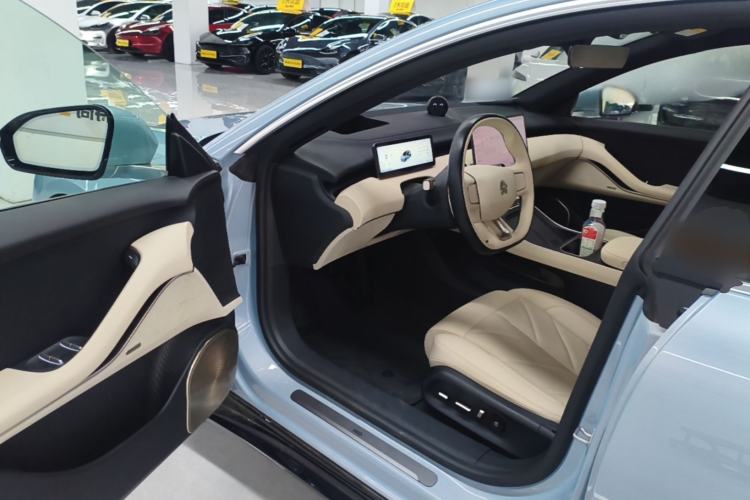 Used Nio ET5T 2025 75 kWh Touring Driver Seat