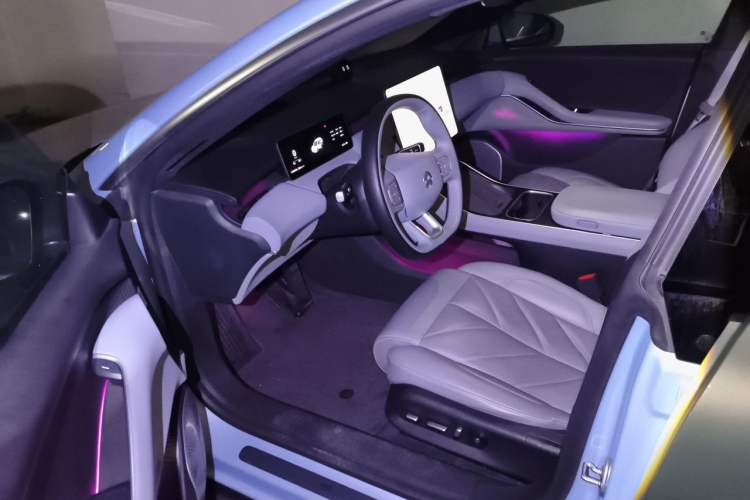 Used Nio ET5T 2025 75 kWh Touring Driver Seat