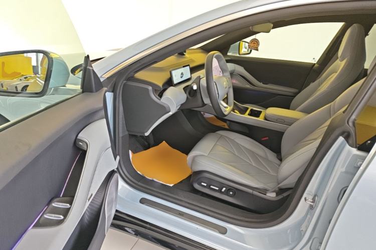 Used Nio ET5T 2025 75 kWh Touring Driver Seat
