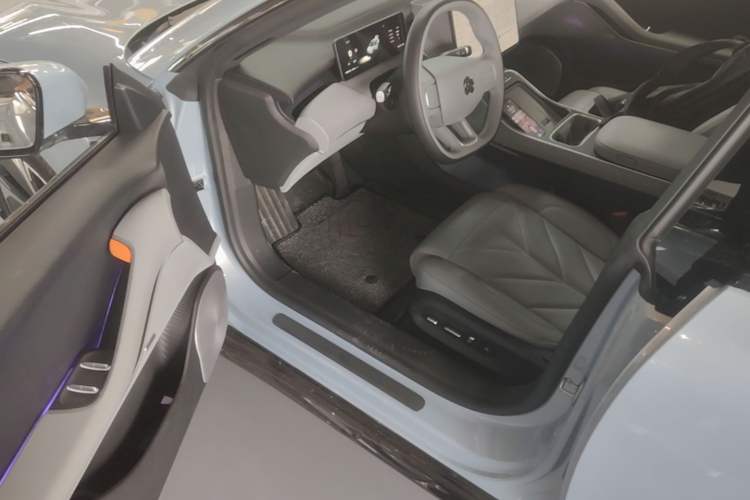 Used Nio ET5T 2025 75 kWh Touring Driver Seat