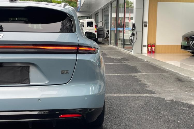 Used Nio ET5T 2025 75 kWh Touring Exterior 12