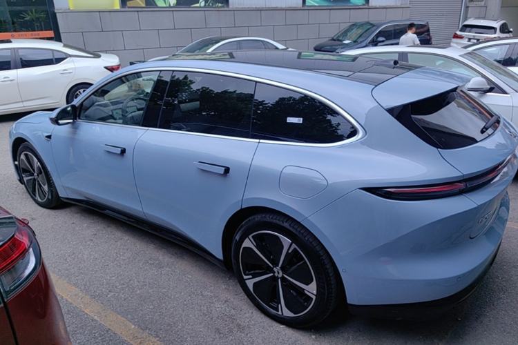 Used Nio ET5T 2025 75 kWh Touring Exterior 2
