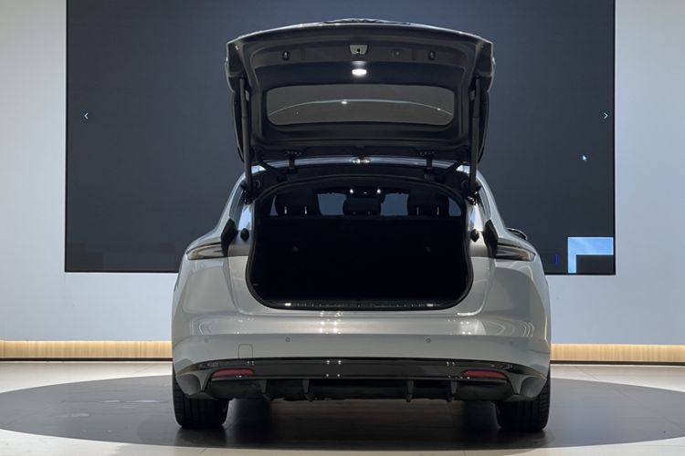 Used Nio ET5T 2025 75 kWh Touring Exterior 2