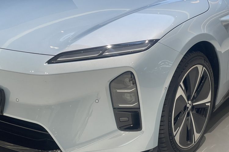 Used Nio ET5T 2025 75 kWh Touring Exterior 3