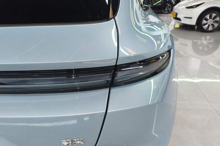 Used Nio ET5T 2025 75 kWh Touring Exterior 3