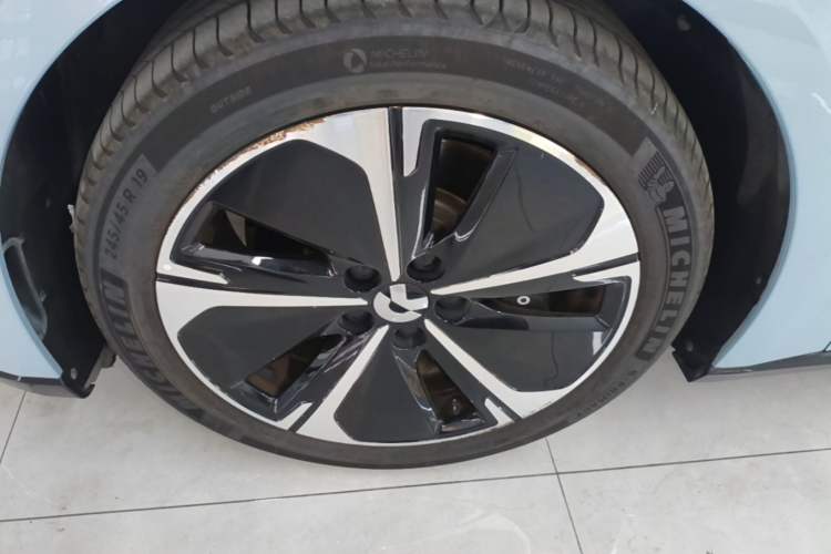 Used Nio ET5T 2025 75 kWh Touring Exterior 4