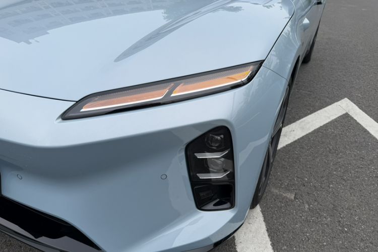 Used Nio ET5T 2025 75 kWh Touring Exterior 7