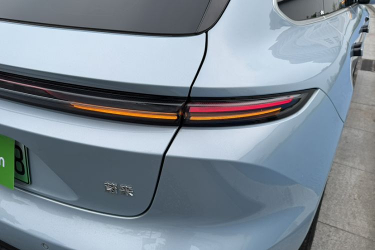 Used Nio ET5T 2025 75 kWh Touring Exterior 9