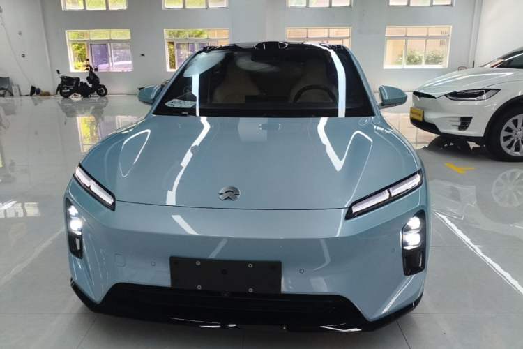 Used Nio ET5T 2025 75 kWh Touring Front
