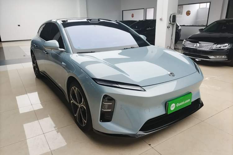 Used Nio ET5T 2025 75 kWh Touring Front Right 45 Deg