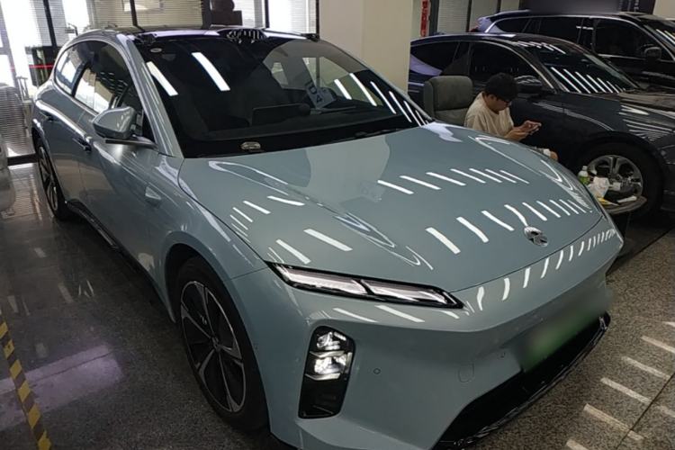 Used Nio ET5T 2025 75 kWh Touring Front Right 45 Deg