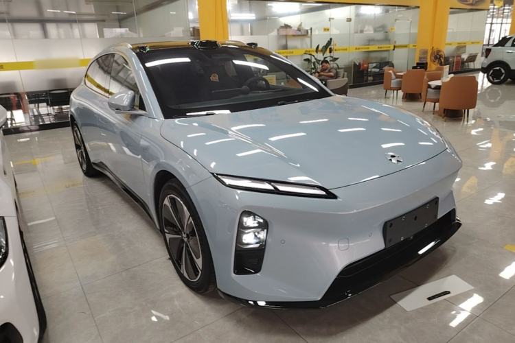 Used Nio ET5T 2025 75 kWh Touring Front Right 45 Deg
