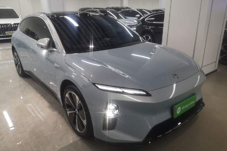 Used Nio ET5T 2025 75 kWh Touring Front Right 45 Deg