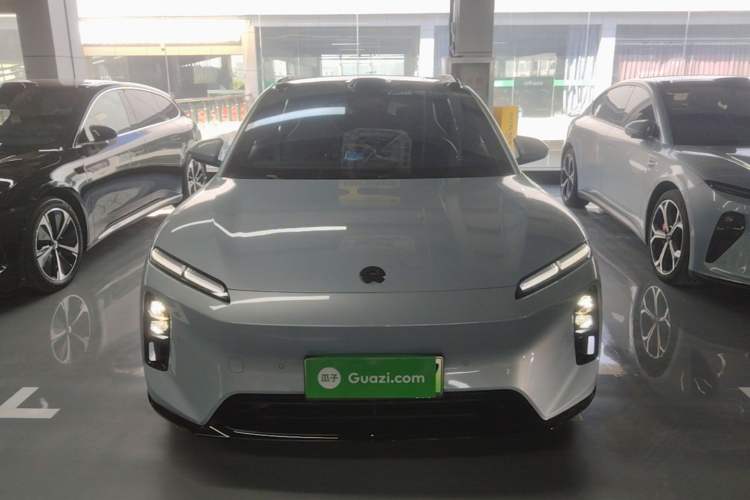 Used Nio ET5T 2025 75 kWh Touring Front