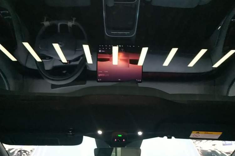 Used Nio ET5T 2025 75 kWh Touring Headliner