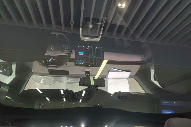 Used Nio ET5T 2025 75 kWh Touring Headliner