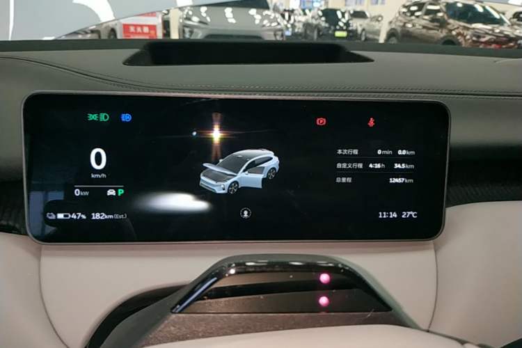 Used Nio ET5T 2025 75 kWh Touring Instrument Cluster