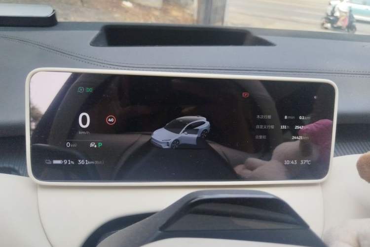 Used Nio ET5T 2025 75 kWh Touring Instrument Cluster