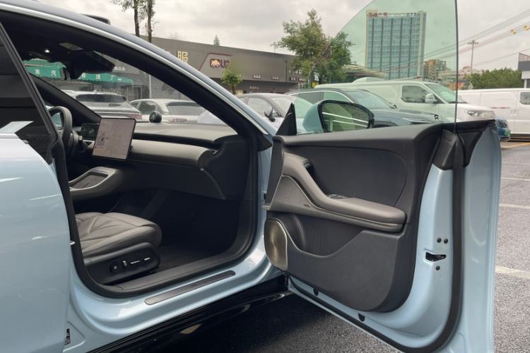 Used Nio ET5T 2025 75 kWh Touring Interior 12