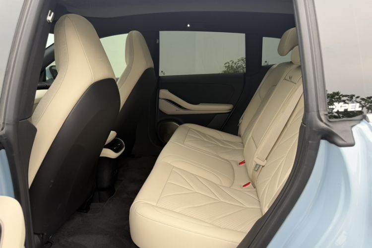Used Nio ET5T 2025 75 kWh Touring Interior 4