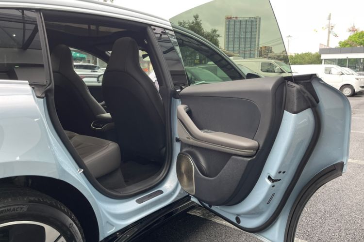 Used Nio ET5T 2025 75 kWh Touring Interior 4