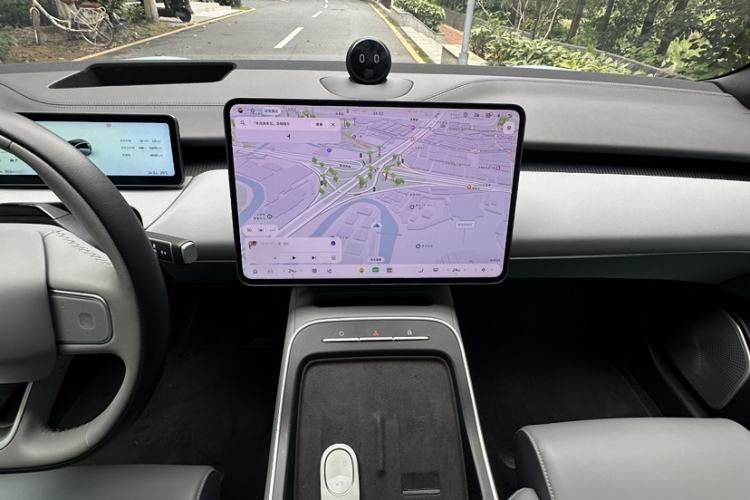 Used Nio ET5T 2025 75 kWh Touring Interior 6