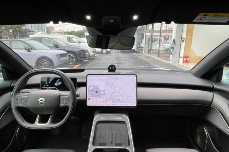Used Nio ET5T 2025 75 kWh Touring Interior 6