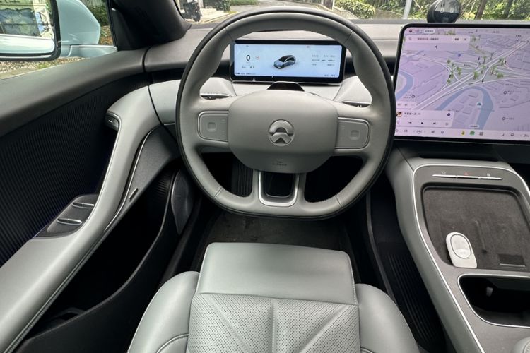 Used Nio ET5T 2025 75 kWh Touring Interior 7