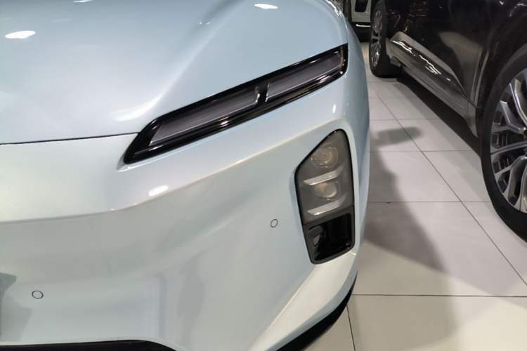 Used Nio ET5T 2025 75 kWh Touring Left Front Headlight