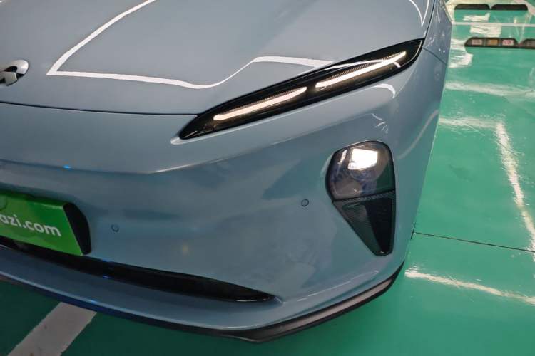 Used Nio ET5T 2025 75 kWh Touring Left Front Headlight