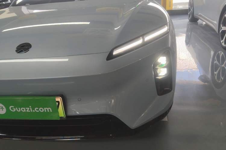Used Nio ET5T 2025 75 kWh Touring Left Front Headlight