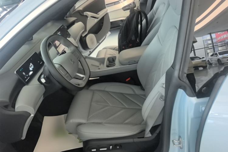 Used Nio ET5T 2025 75 kWh Touring Left Front Seat