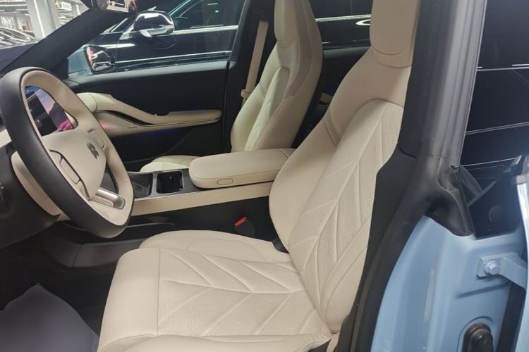 Used Nio ET5T 2025 75 kWh Touring Left Front Seat