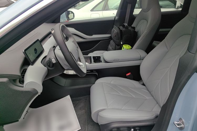 Used Nio ET5T 2025 75 kWh Touring Left Front Seat