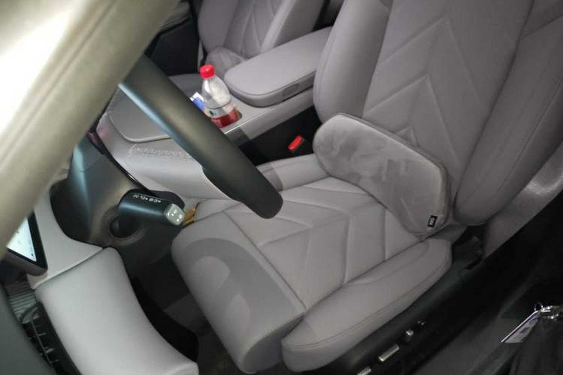 Used Nio ET5T 2025 75 kWh Touring Left Front Seat
