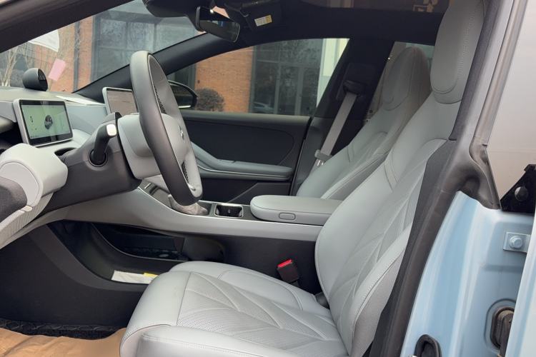 Used Nio ET5T 2025 75 kWh Touring Left Front Seat