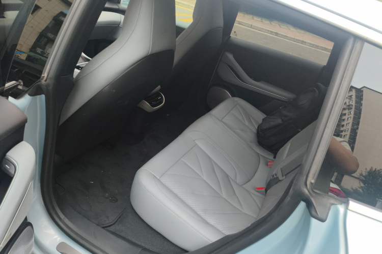 Used Nio ET5T 2025 75 kWh Touring Left Rear Seat