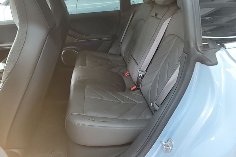 Used Nio ET5T 2025 75 kWh Touring Left Rear Seat